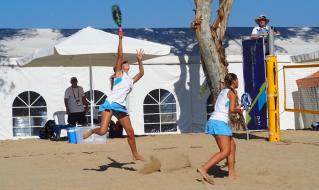 Mediterranean Beach Games: buona la prima per le coppie del beach tennis.